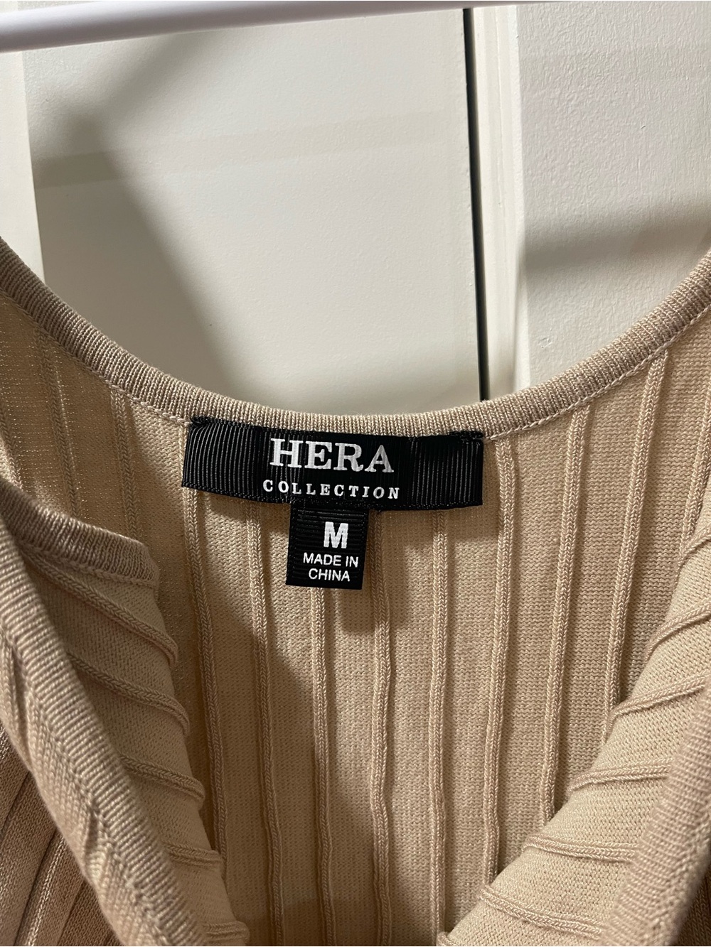 Hera Collection Women's V-Neck Ribbed Sweater - Beige
